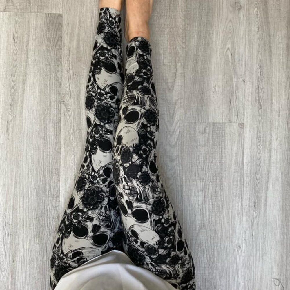 NEW TC2 Plus LuLaRoe Black Gray Skulls Leggings Goth Punk Grunge Y2K‎ 90s Sugar